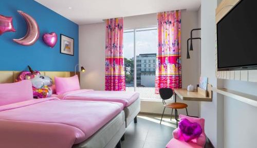 Suite with One Double Bed and Sofa Bed