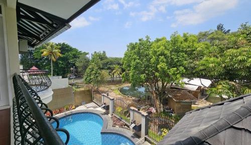 Villa with Private Pool