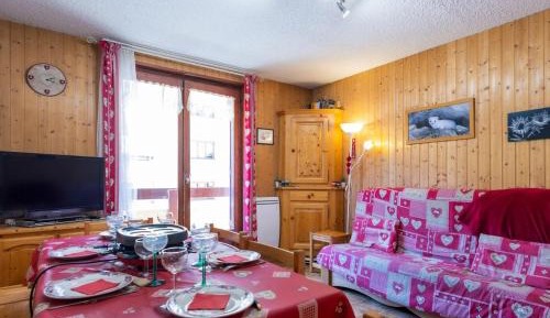 Apartment (4 Adults)