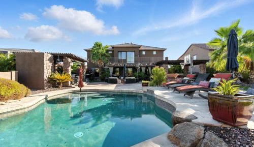 Five-Bedroom Holiday Home