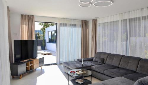 Four-Bedroom Holiday Home
