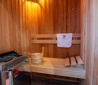 One-Bedroom Apartment with Park View