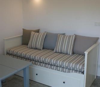 Comfort One-Bedroom Apartment (2 Adults)