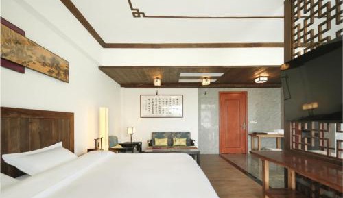 Triple Room with Mountain View