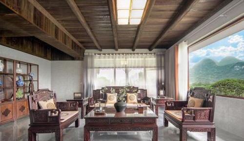 Suite with Mountain View