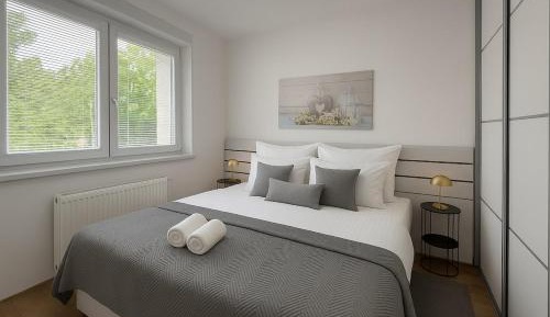 One-Bedroom Apartment with Balcony