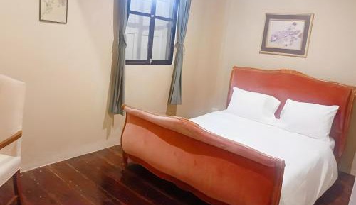 Queen Room