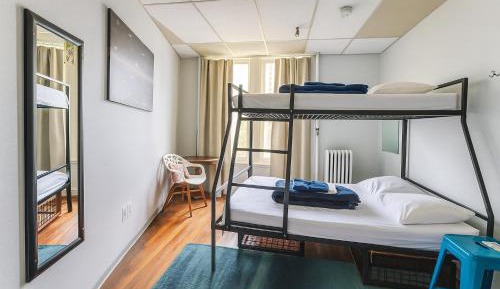 Private Room with Shared Bathroom