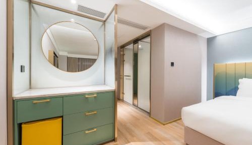 Xinxiang Deluxe King Room