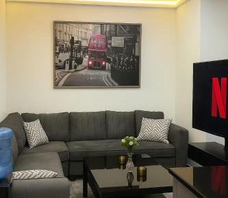 Three-Bedroom Deluxe Apartment