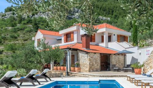 Villa with Private Pool