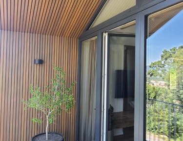 Apartment with Balcony