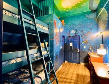 One-Bedroom Poolside Theme Suite - Non-Smoking