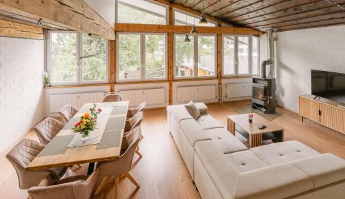 Three-Bedroom Apartment with Balcony