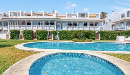 Superior One-Bedroom Apartment