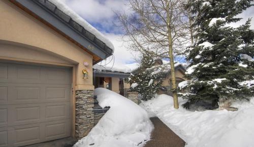 Three-Bedroom Townhouse