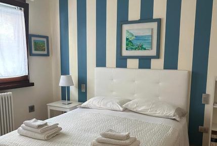 Apartment with Garden View