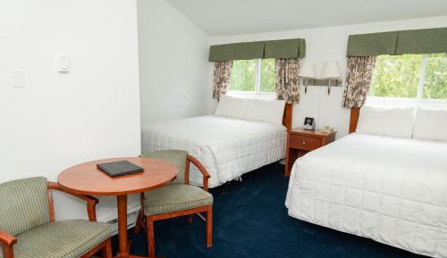 Standard Double Room - Court Motel Bulding
