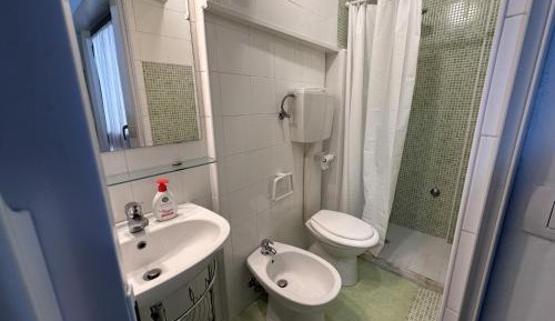 One-Bedroom Apartment with Garden