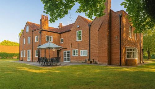 Royal Five-Bedroom Residence