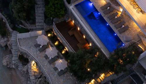 Villa - Beach Front