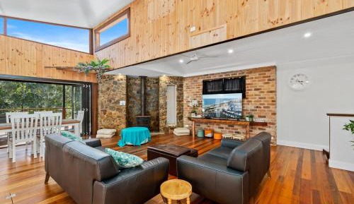 Four-Bedroom Holiday Home