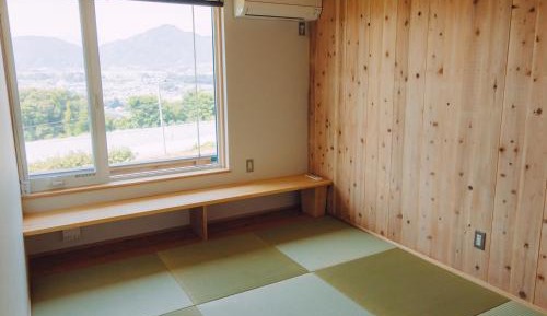 Twin Room with Mountain View