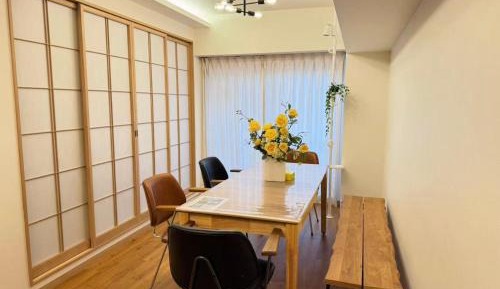 Three-Bedroom Apartment with Balcony