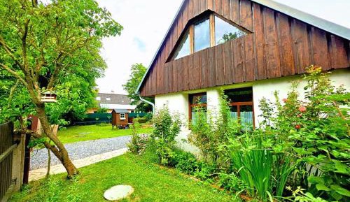 Three-Bedroom Holiday Home 