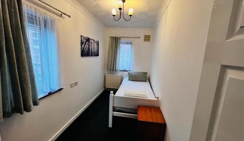 Single Room with Shared Bathroom