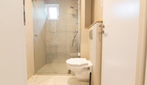 Twin Room with Private Bathroom