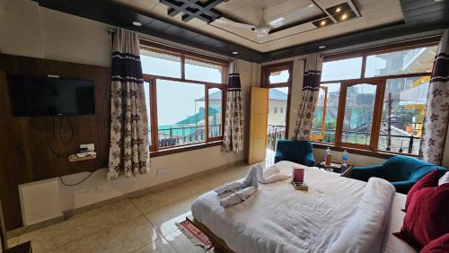 King Room with Mountain View