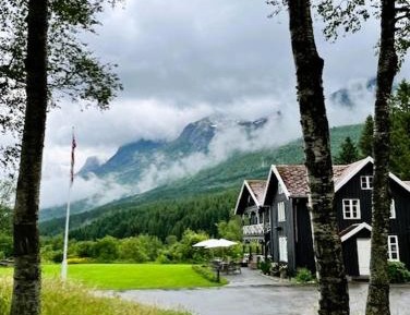 King Room with Mountain View