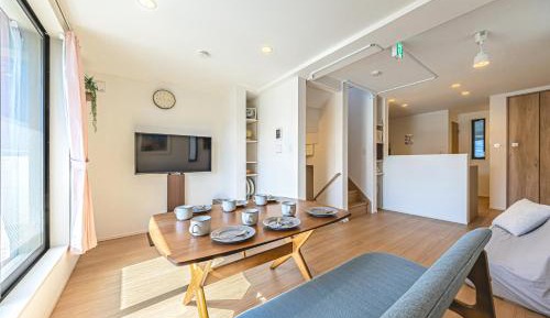 Three-Bedroom Premium Apartment with Balcony