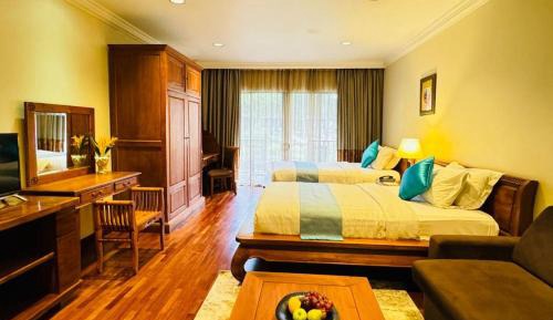 Deluxe Twin Room Pool View