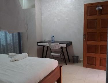 Deluxe Studio