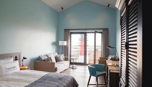 Deluxe Double Room with Side Sea View