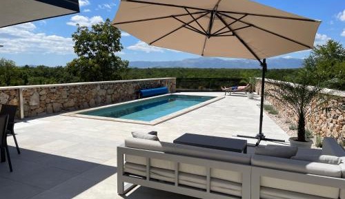 One-Bedroom Villa