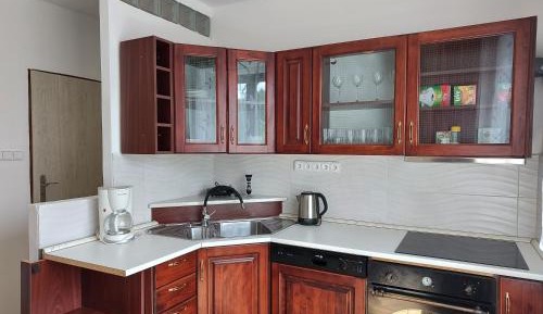 Deluxe Two-Bedroom Apartment with Garden View