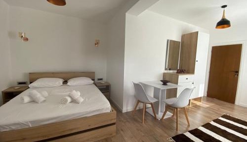 Double Room with Balcony (3 Adults)