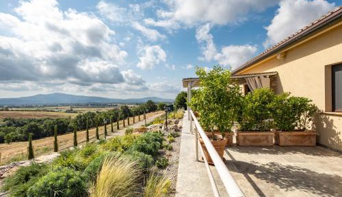 One-Bedroom Apartment with Terrace
