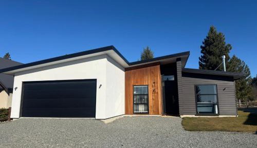 Four-Bedroom Holiday Home