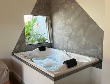 King Suite with Spa Bath