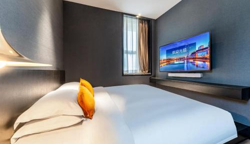 Two-Bedroom Apartment - Huanchang 
