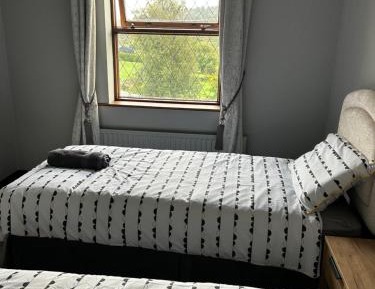 Twin Room with Shared Bathroom