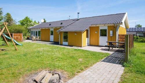 Four-Bedroom Holiday Home