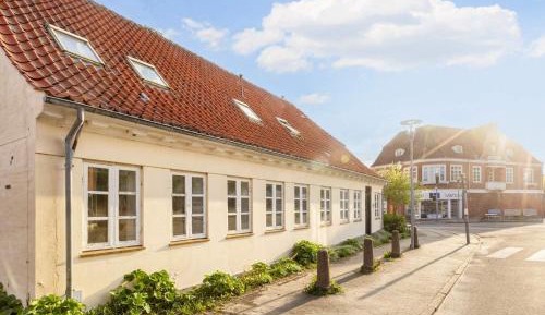 Three-Bedroom Holiday Home 