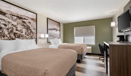 Quadruple Room - Non Smoking/Ground floor/Interior Hall