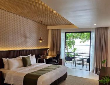 Suite with Balcony