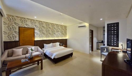 Queen Room